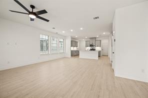 9501 Dahlia Boulevard - Photo 7