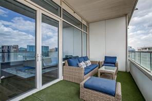 2430 Victory Park Lane - Photo 19