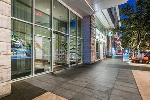 2430 Victory Park Lane - Photo 28