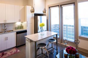 6000 Gaston Avenue - Photo 2