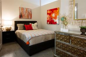 6000 Gaston Avenue - Photo 5
