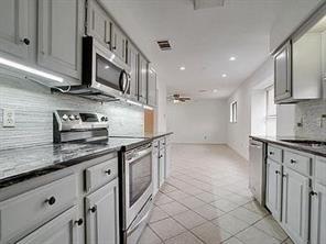 813 Leslie Lane - Photo 5