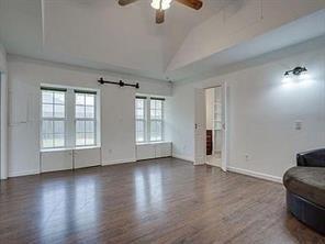 813 Leslie Lane - Photo 9