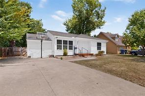 1317 Lakeside Drive - Photo 2