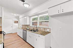 403 E Huitt Lane - Photo 10