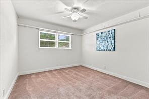 403 E Huitt Lane - Photo 15