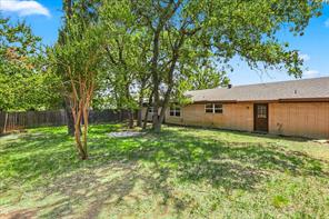 403 E Huitt Lane - Photo 19