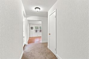 403 E Huitt Lane - Photo 3
