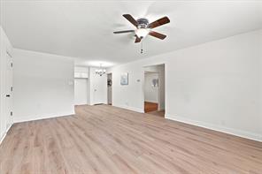 403 E Huitt Lane - Photo 7