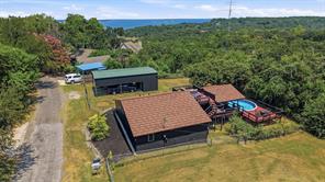 125 Erin Drive - Photo 1