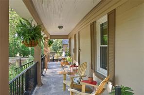 1732 S Edgefield Avenue - Photo 1