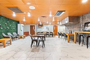 200 N San Jacinto Street - Photo 1