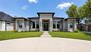 921 Delk Drive - Photo 1