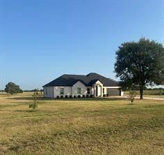 497 Private Road 7413 - Photo 1