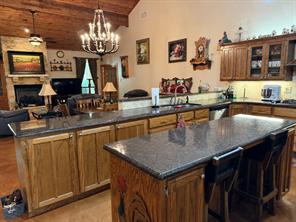 527 W Roberts Street - Photo 11