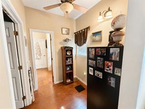 527 W Roberts Street - Photo 14