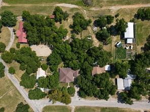 527 W Roberts Street - Photo 38