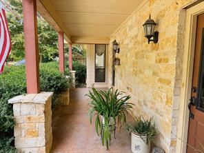 527 W Roberts Street - Photo 4