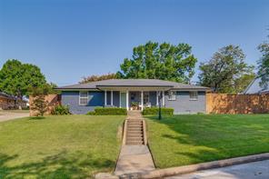 301 Valley Drive - Photo 1