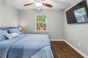 605 E Graham Street - Photo 19