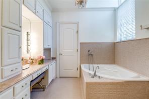 5800 Armstrong Parkway - Photo 34