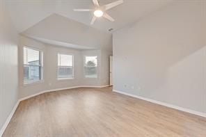4813 Cleves Avenue - Photo 15