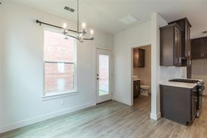 208 Pecan Street - Photo 14