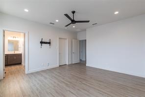 208 Pecan Street - Photo 22