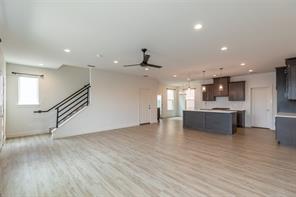 208 Pecan Street - Photo 7