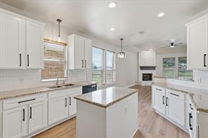 1581 Meadows Avenue - Photo 10