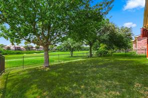 1581 Meadows Avenue - Photo 32