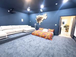 7906 Thorneywood Road - Photo 3