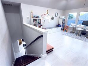 7906 Thorneywood Road - Photo 5