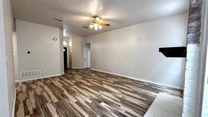 2414 Coventry Court - Photo 3