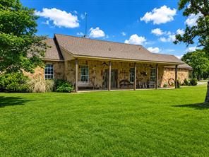 426 County Road 3435 - Photo 2