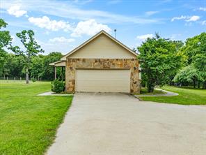 426 County Road 3435 - Photo 28