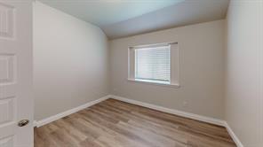 204 Rosewood Drive - Photo 15