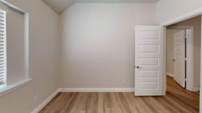 204 Rosewood Drive - Photo 17