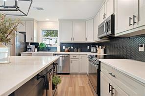 4237 FARM ROAD 196 - Photo 7