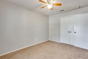 400 Bretts Way - Photo 27