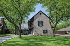 8903 Ravenswood Road - Photo 2