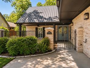 8903 Ravenswood Road - Photo 3