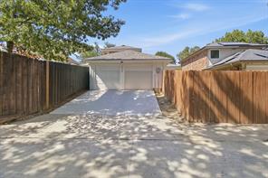 1308 Golden Gate Drive - Photo 28