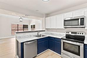 1308 Golden Gate Drive - Photo 8