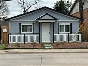 2516 Metropolitan Avenue - Photo 1