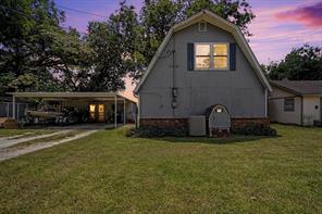 322 Hillcroft Drive - Photo 1