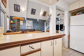 322 Hillcroft Drive - Photo 11
