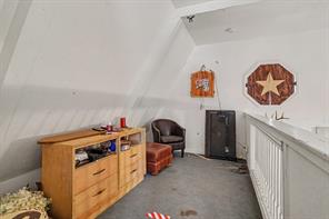 322 Hillcroft Drive - Photo 15