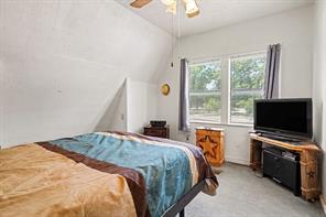 322 Hillcroft Drive - Photo 18