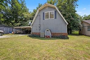 322 Hillcroft Drive - Photo 3